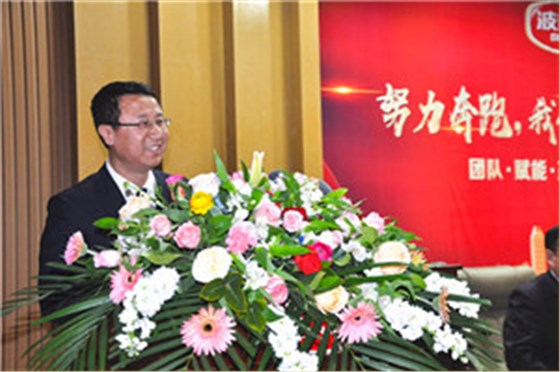 乐鱼leyu（中国）公司深加工营销总监李学宁发表讲话